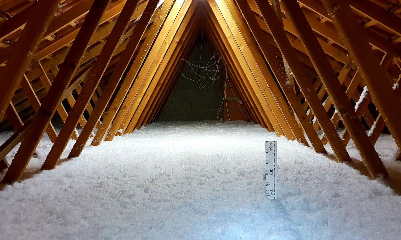 Insuflado de lana de roca